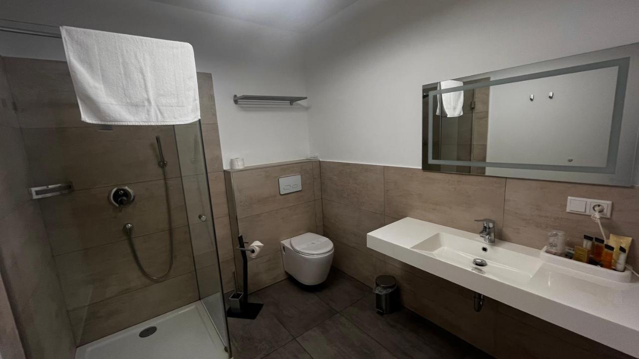 גלזנקירכן Vitalounge Sports & Spa Hotel מראה חיצוני תמונה